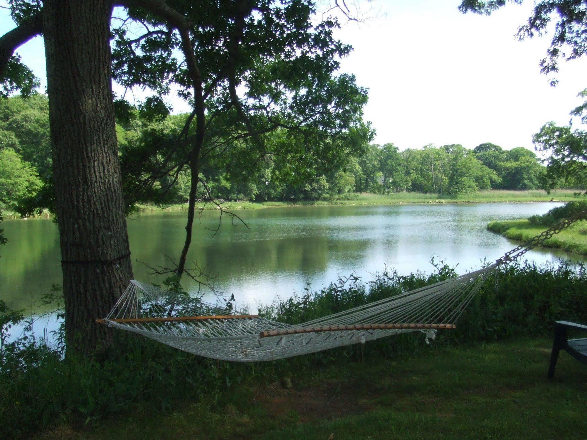 House On Chase Creek Bed and Breakfast Shelter Island Heights Eksteriør billede